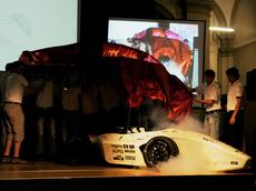 The “Formula Hybrid Team” unveils its hybrid racing car, Pegasus, at the focus project rollout. (Photo: Samuel Schlaefli/ETH Zurich)