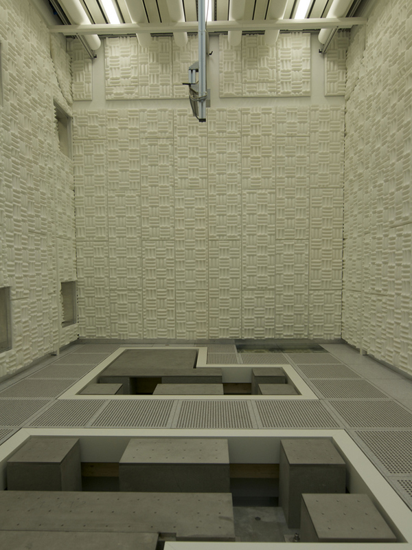 Blick in eines von sechs «Noise-free Labs», den «stillsten» Räumen der Welt. (Bild: IBM)