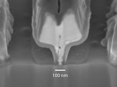 Forschern aus Frankreich und der ETH Zürich ist es erstmals gelungen, Hochgeschwindigkeits-Transistoren (HEMTs) herzustellen, die aus Galliumnitrid (GaN) bestehen, welches auf einem Silizium(110)-Wafer gewachsen ist. (Bild: C. Bolognesi/ETH Zürich)