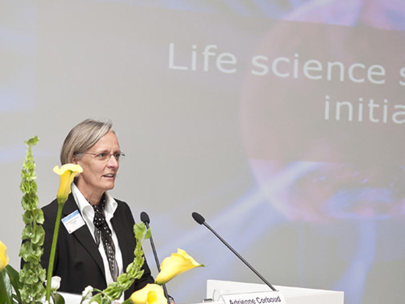 Adrienne Corboud Fumagalli, Vizepräsidentin für Innovations- und Wissenstransfer der EPFL, referierte über die Initiativen im Bereich Medtech aus Sicht der EPFL. (Bild: Inci Satir)