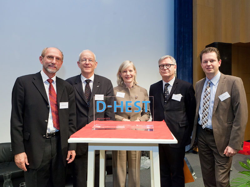 Wolfgang Langhans, Ralph Eichler, Regine Aeppli, Klaus Grätz und Gery Colombo (von links nach rechts). (Bild: Tom Kawara)